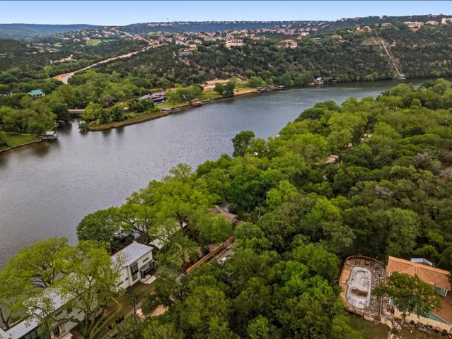 2803 Edgewater DR, Austin, TX 78733
