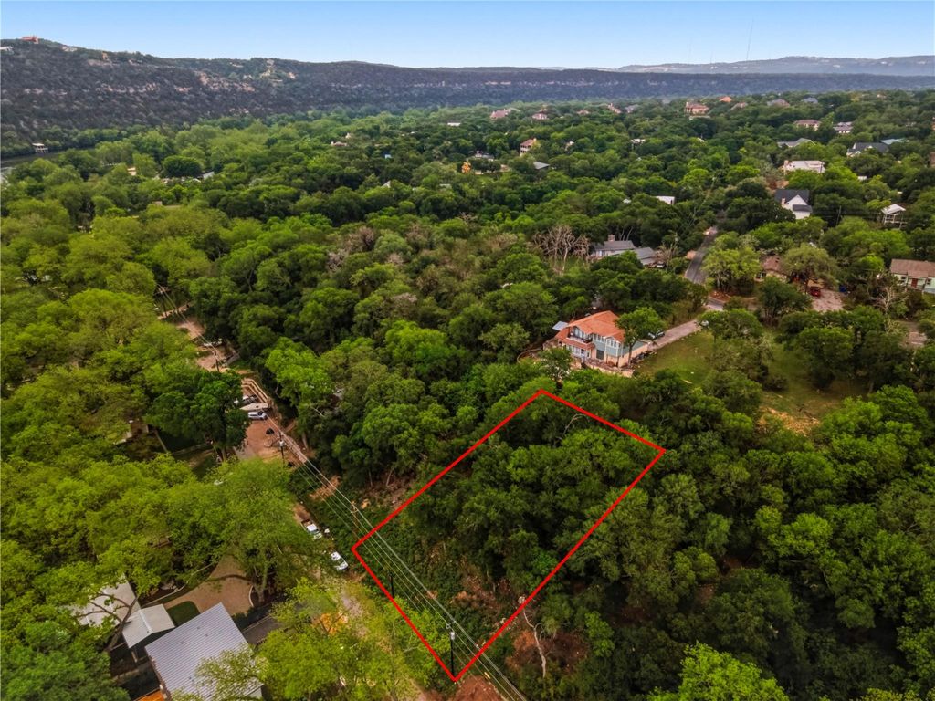2803 Edgewater DR, Austin, TX 78733
