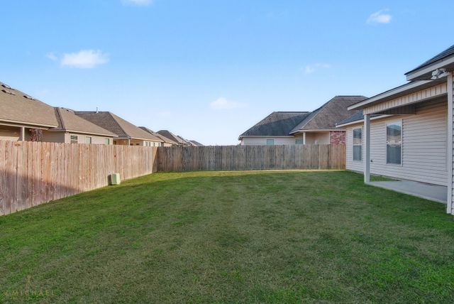 1115 Eli Conner Drive, Bossier City, LA 71112