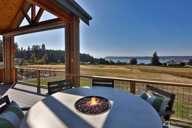 6182 Countner Court, Clinton, WA 98236