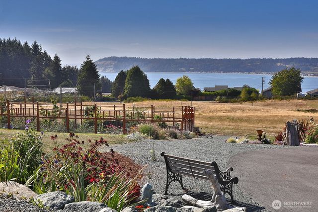 6182 Countner Court, Clinton, WA 98236