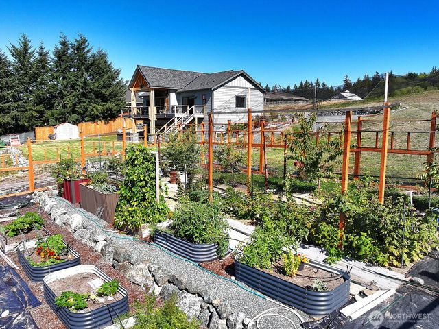 6182 Countner Court, Clinton, WA 98236