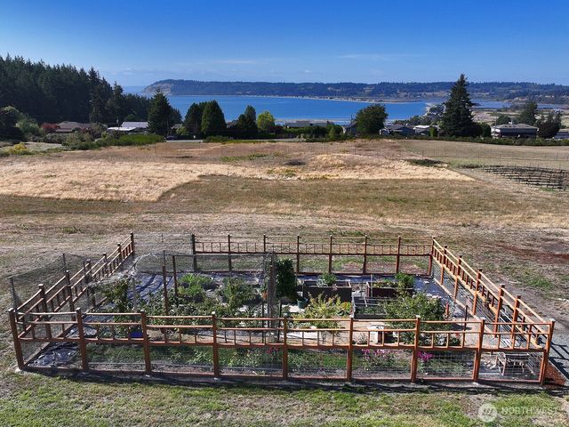 6182 Countner Court, Clinton, WA 98236