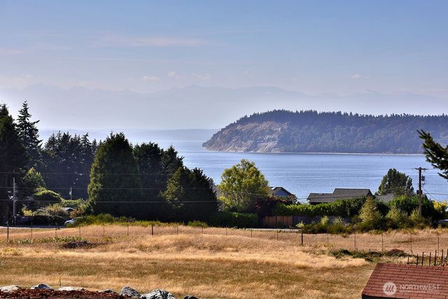 6182 Countner Court, Clinton, WA 98236