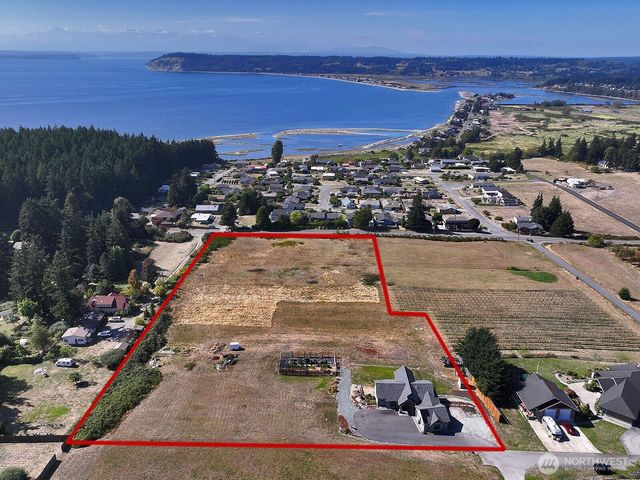 6182 Countner Court, Clinton, WA 98236