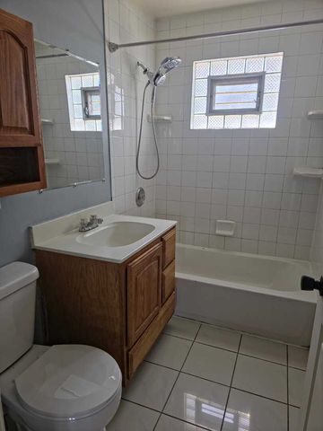 9154 Ridgeland Avenue, Oak Lawn, IL 60453