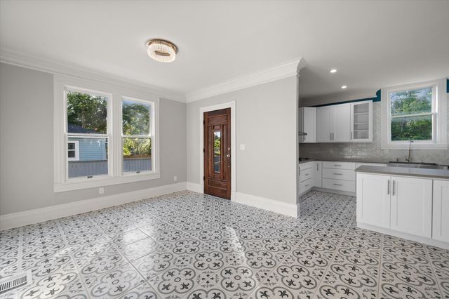 1020 W 3rd Avenue, Corsicana, TX 75110