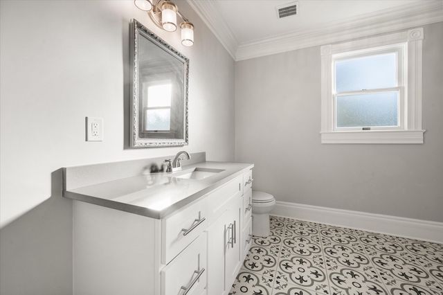 1020 W 3rd Avenue, Corsicana, TX 75110