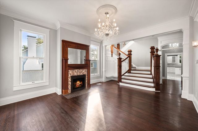 1020 W 3rd Avenue, Corsicana, TX 75110