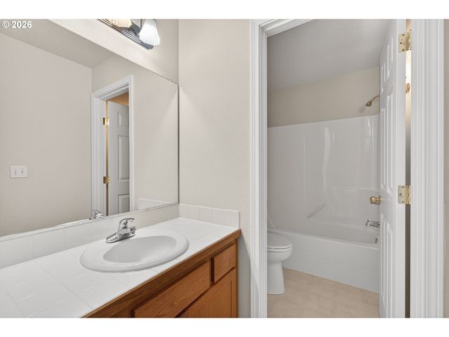 12320 Sw JENINE Ln, Beaverton, OR 97008