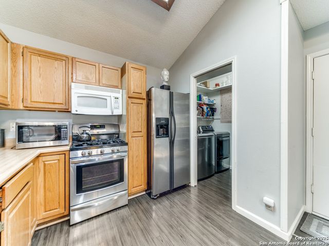 5935 Heather View, San Antonio, TX 78249