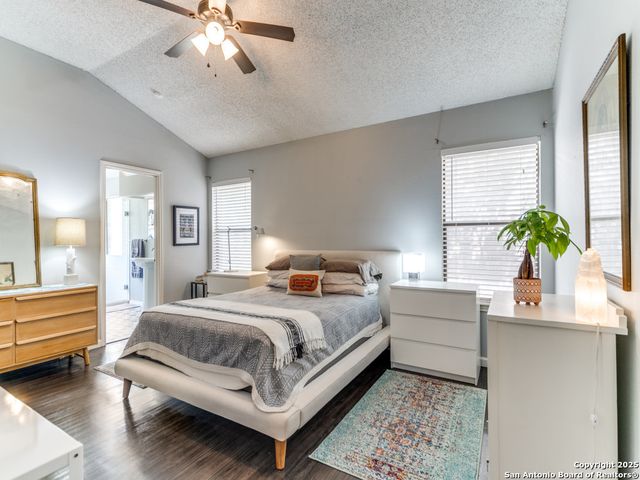 5935 Heather View, San Antonio, TX 78249