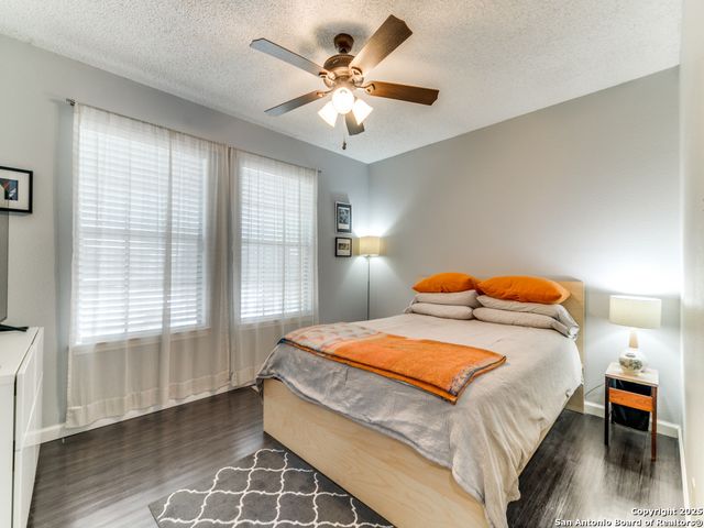 5935 Heather View, San Antonio, TX 78249