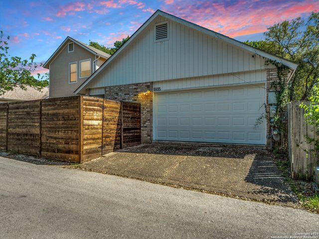 5935 Heather View, San Antonio, TX 78249