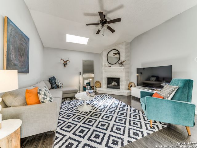 5935 Heather View, San Antonio, TX 78249