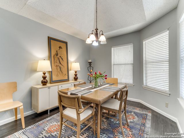 5935 Heather View, San Antonio, TX 78249