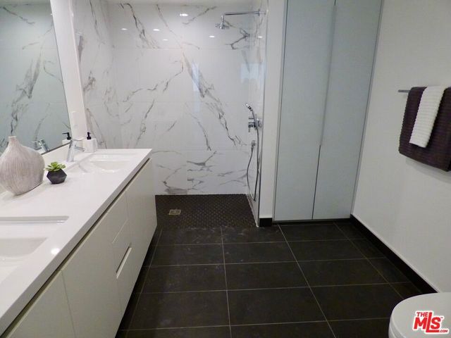 1731 FEDERAL Avenue 304, Los Angeles, CA 90025