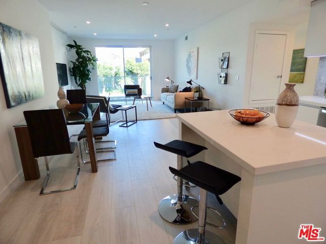 1731 FEDERAL Avenue 304, Los Angeles, CA 90025