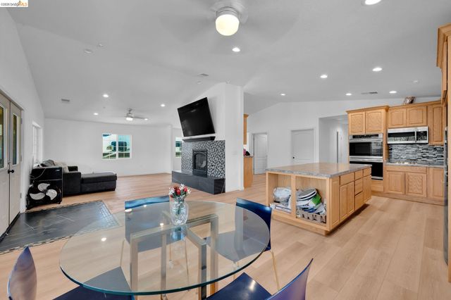 1691 Eden Plains Rd, Brentwood, CA 94513