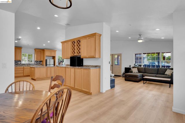 1691 Eden Plains Rd, Brentwood, CA 94513