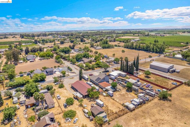 1691 Eden Plains Rd, Brentwood, CA 94513