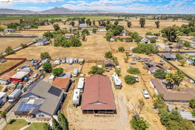 1691 Eden Plains Rd, Brentwood, CA 94513