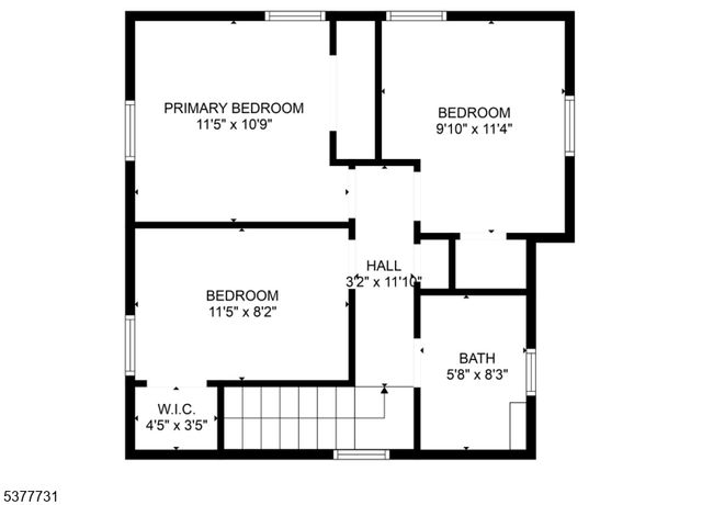 34 Emerald St, Hackensack City, NJ 07601