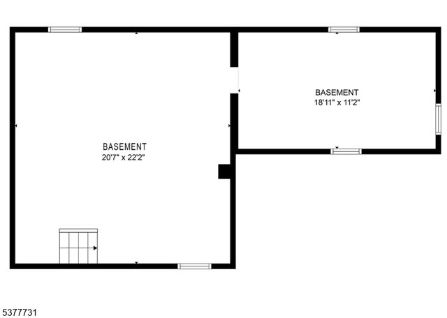 34 Emerald St, Hackensack City, NJ 07601