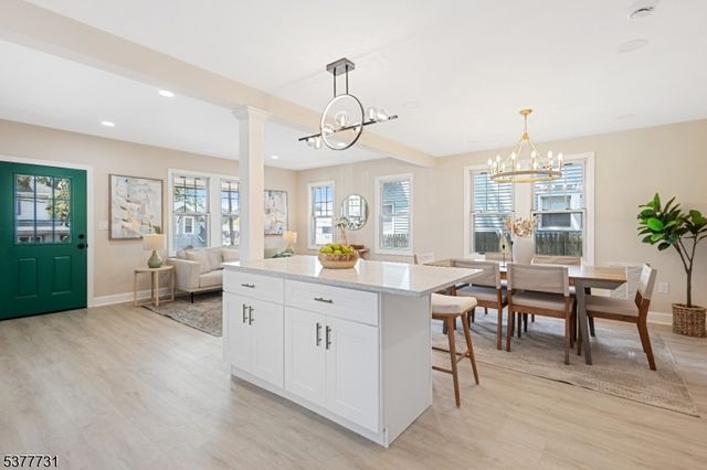 34 Emerald St, Hackensack City, NJ 07601