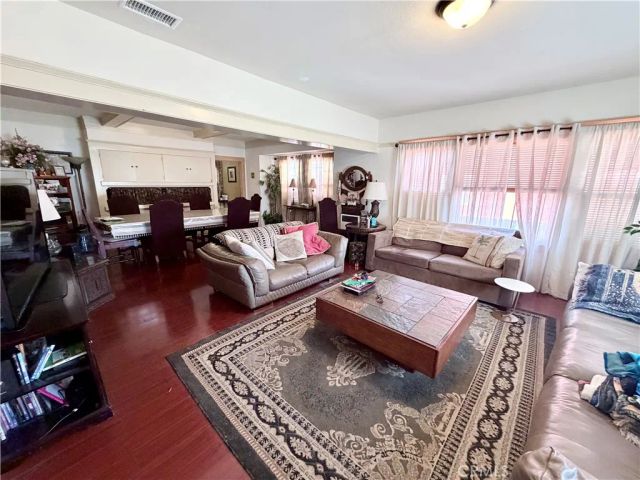 3987 Halldale Avenue, Los Angeles, CA 90062