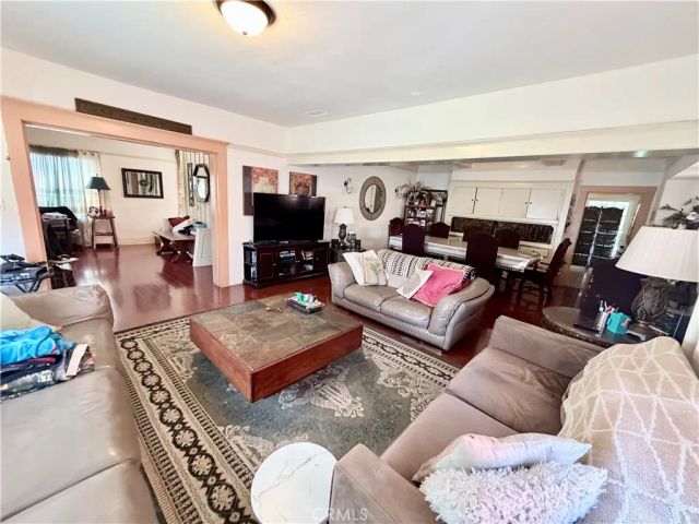 3987 Halldale Avenue, Los Angeles, CA 90062