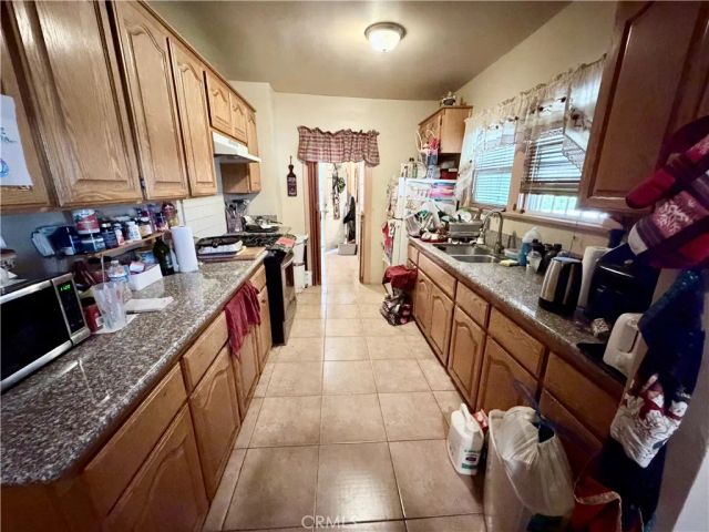 3987 Halldale Avenue, Los Angeles, CA 90062