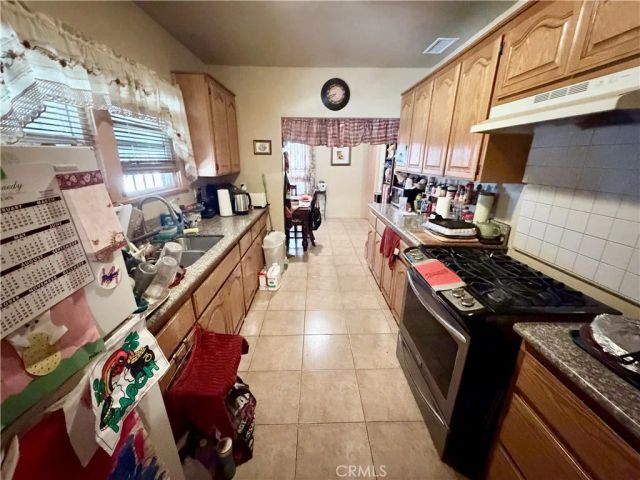 3987 Halldale Avenue, Los Angeles, CA 90062