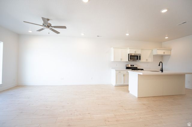 520 W 1875 N, Harrisville, UT 84404