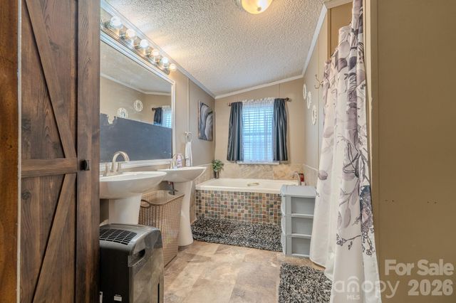 672 Upper Hanging Rock Road, Spruce Pine, NC 28777