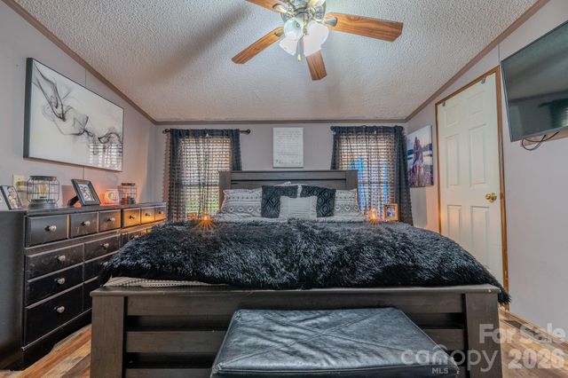 672 Upper Hanging Rock Road, Spruce Pine, NC 28777