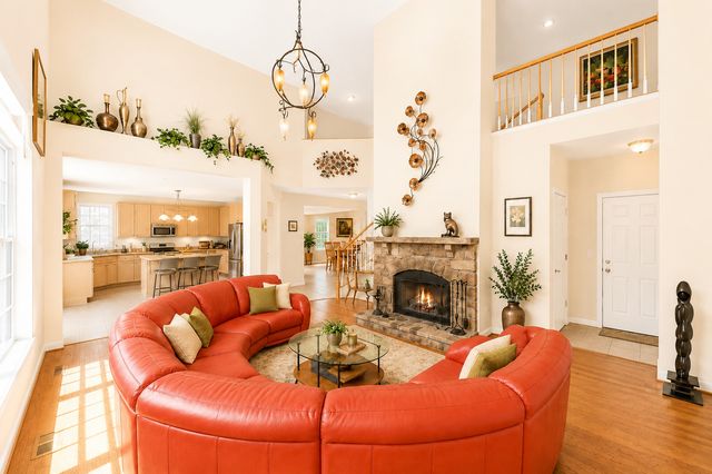 3081 Handley Court, Lisle, IL 60532