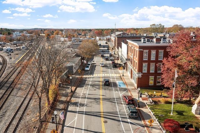 7 Groton Harvard Rd, Ayer, MA 01432