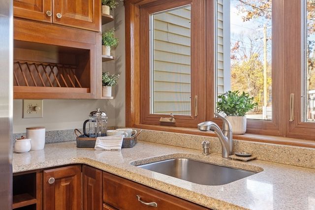 7 Groton Harvard Rd, Ayer, MA 01432