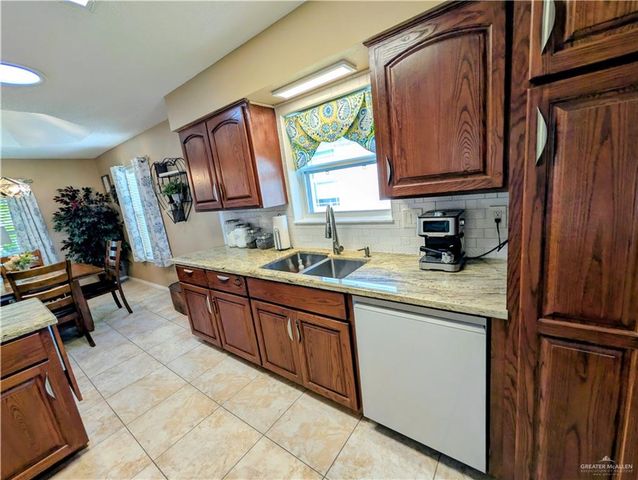 512 Sagittarius Street, Mission, TX 78572