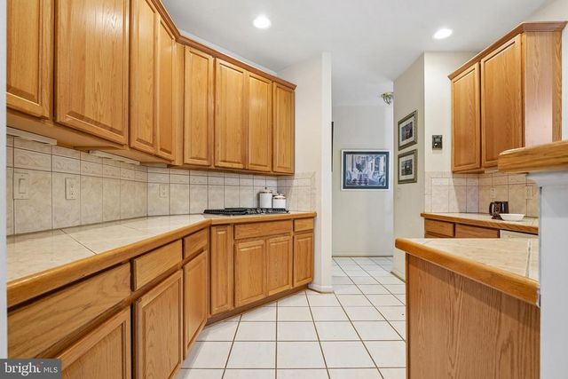 6919 GOVERNORS GRANT LN, Fredericksburg, VA 22407