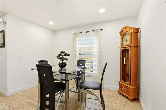 1901 SW 14th ST, Cape Coral, FL 33991