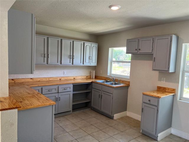 213 HERBERT STREET, Auburndale, FL 33823