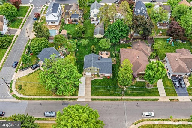 404 GRAISBURY AVE, Haddonfield, NJ 08033