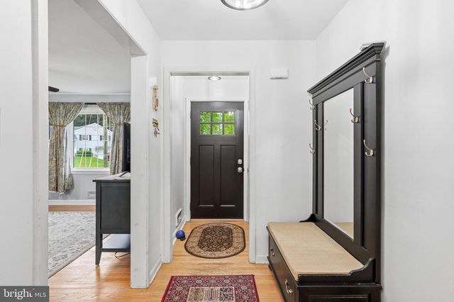 404 GRAISBURY AVE, Haddonfield, NJ 08033
