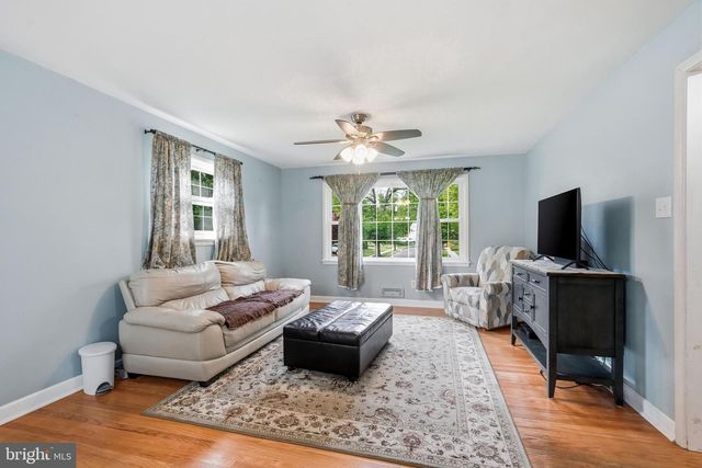 404 GRAISBURY AVE, Haddonfield, NJ 08033
