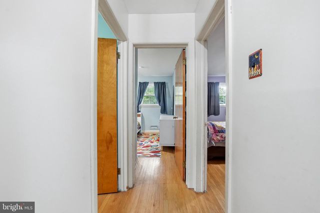 404 GRAISBURY AVE, Haddonfield, NJ 08033