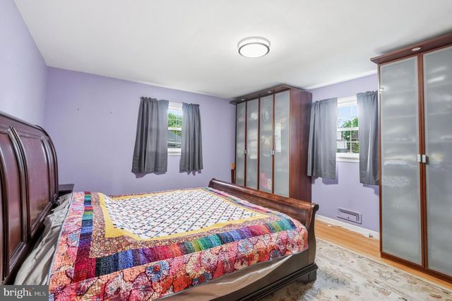 404 GRAISBURY AVE, Haddonfield, NJ 08033