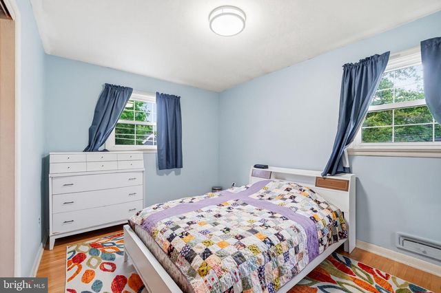 404 GRAISBURY AVE, Haddonfield, NJ 08033