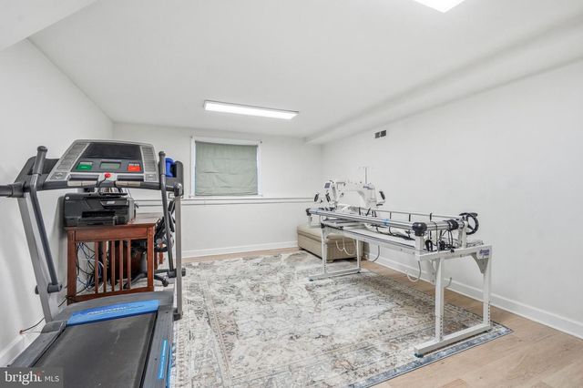 404 GRAISBURY AVE, Haddonfield, NJ 08033